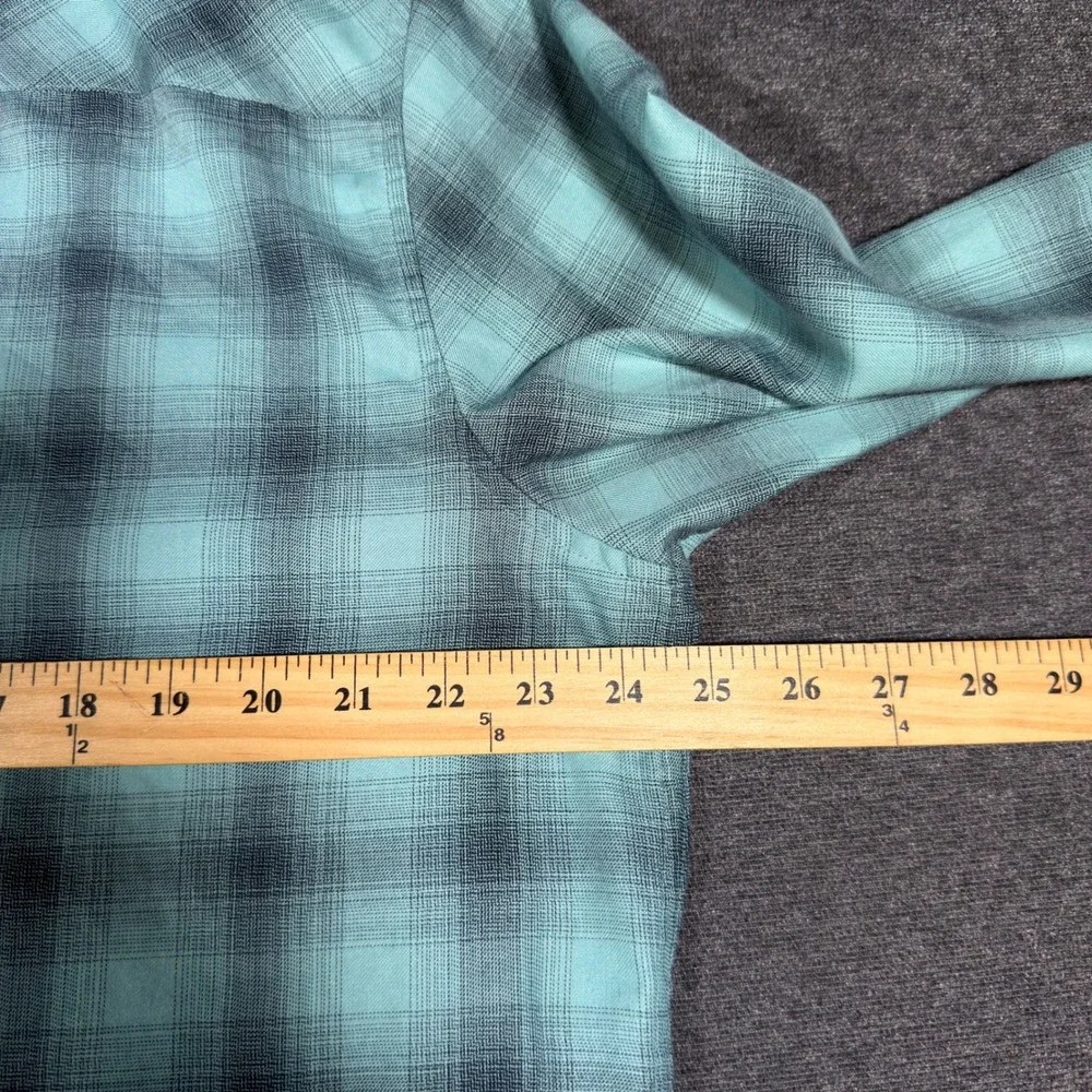 TravisMathew Cloud Flannel Button Up Shirt Mens XL Teal Plaid Long Sleeve Golf